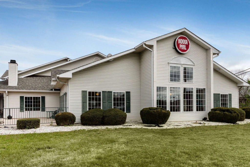 Econo Lodge Inn & Suites Dickson