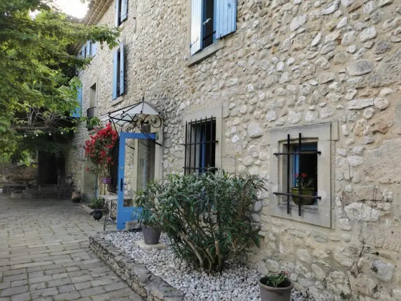 Logis Hotel Le Mas De Lily-Rose
