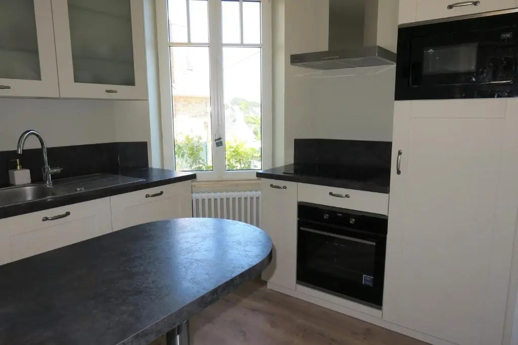 Jolie maison VUE MER en granit rose dans un quartier calme de PERROS-GUIREC - Ref 929