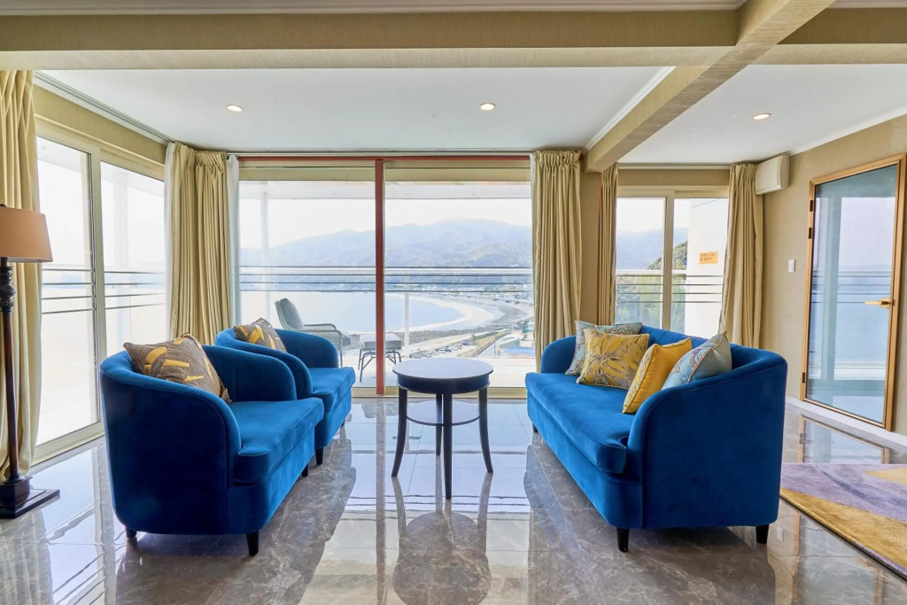 HOTEL HIMALAYA SEA