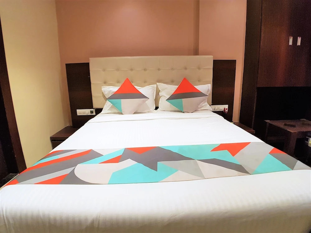 Hexa Malad Suite