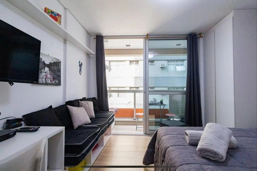 Apartamento c/infinity pool prox shopping Frei Caneca 704