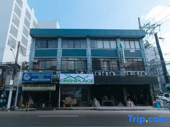 GREN PLACE near Baclaran Airport Road by RedDoorz