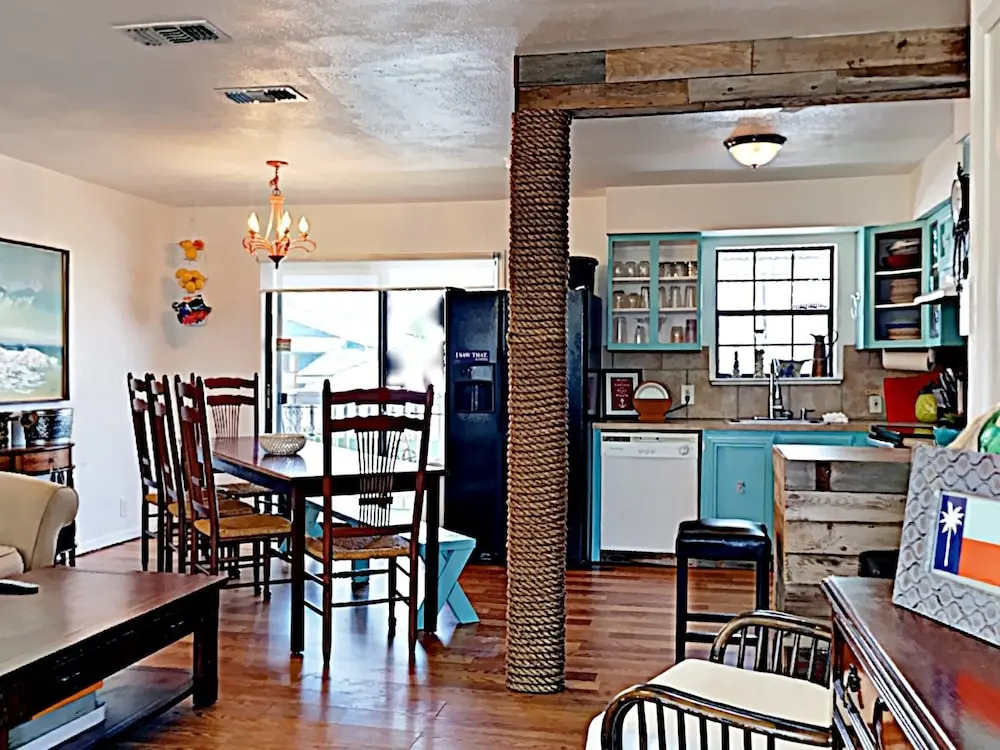 Hola Beaches - 4 Br Home