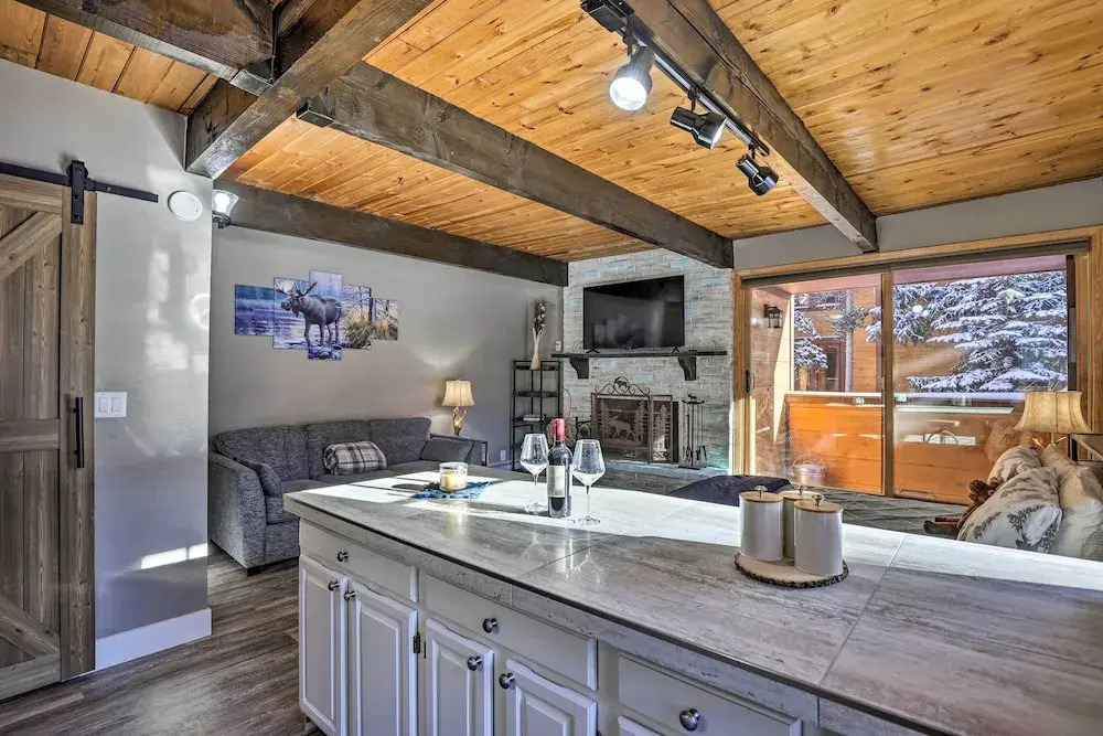 1/2 Mi to Chairlift! Breck Condo w/ Hot Tub Access