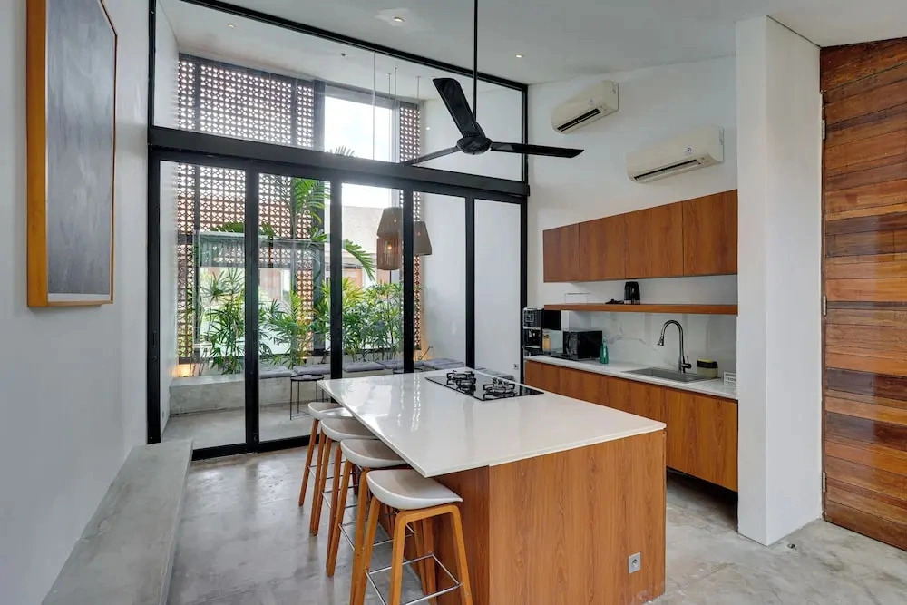 Rhys Apartment - Berawa