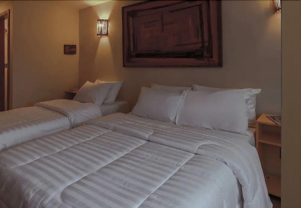Porto Charitas Sailing Guest House