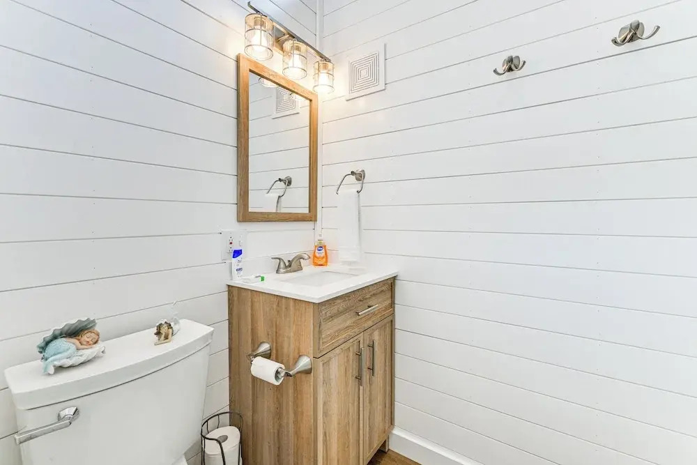 Community Perks + Views: Cozy Lake Norman Cottage