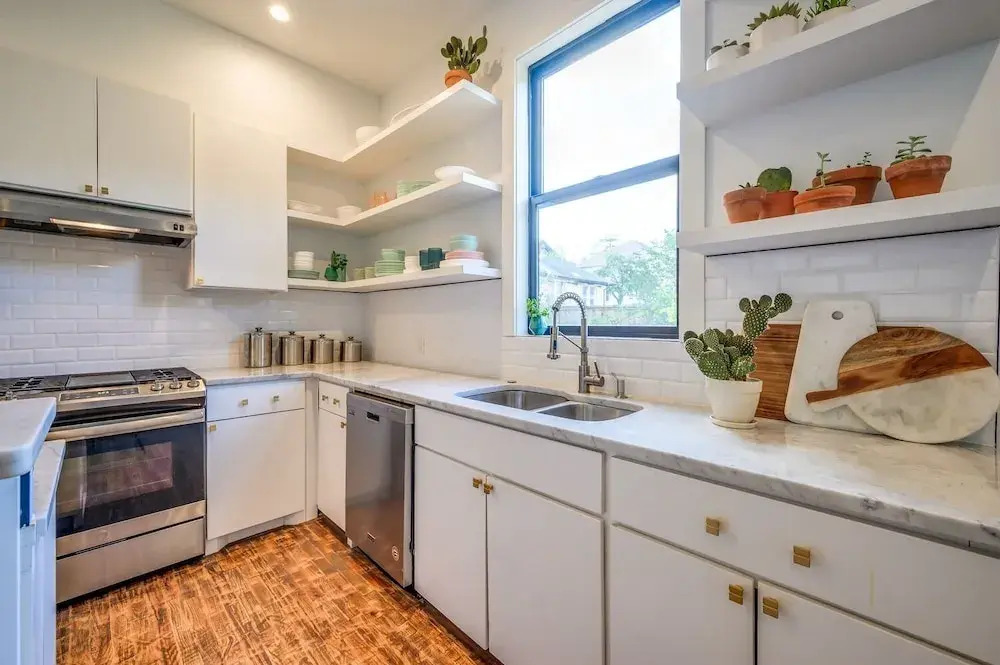 Adina Green Suite Downtown Beauty 1 Bedroom Hotel Room