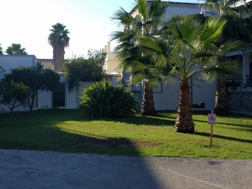 Ammos Apartments