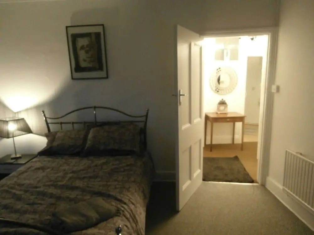 Charming Seafront 2-bed Apartment in Llandudno