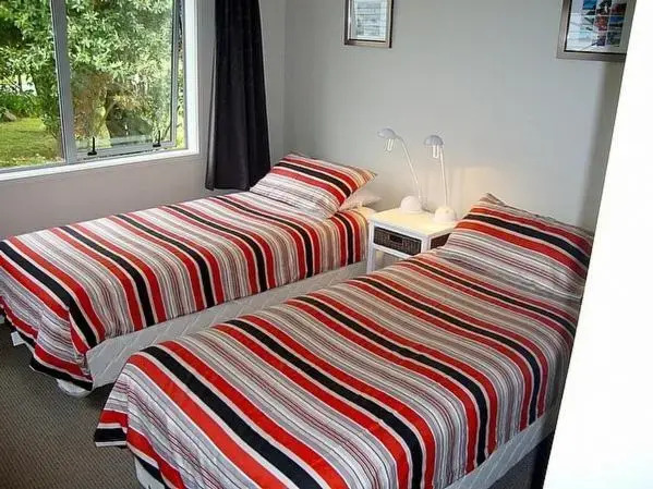 Relax at Cooks - Cooks Beach Holiday Home