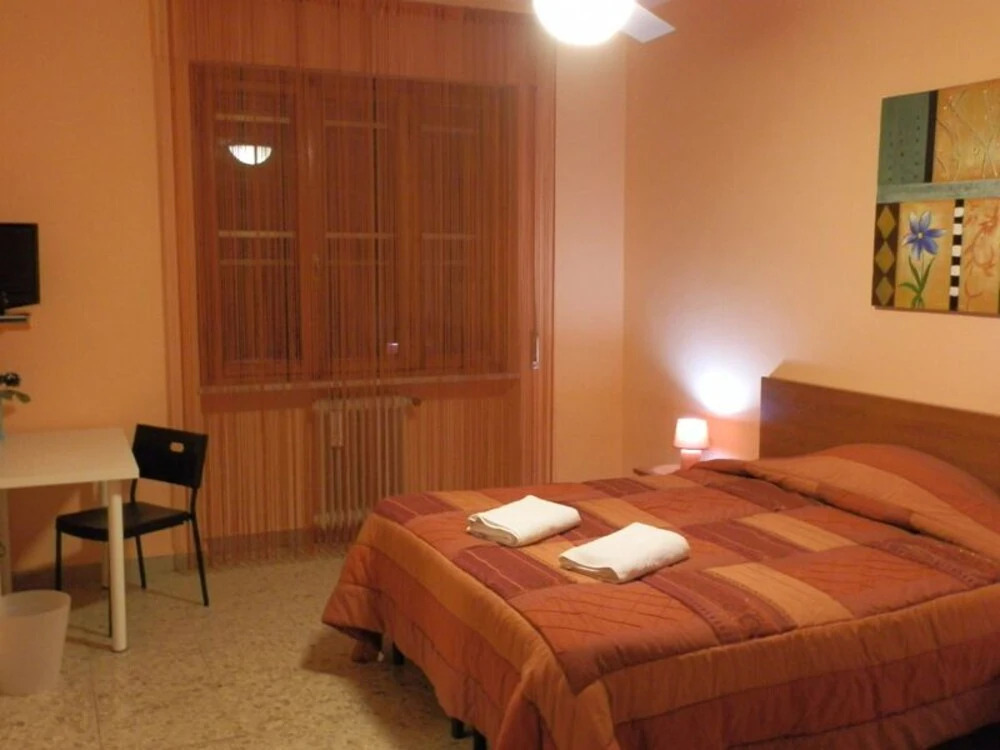 Airport Pisa Rooms - Self Economy