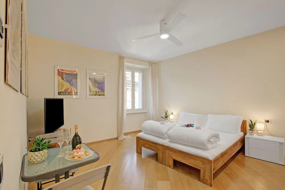 Les Suites Di Sara