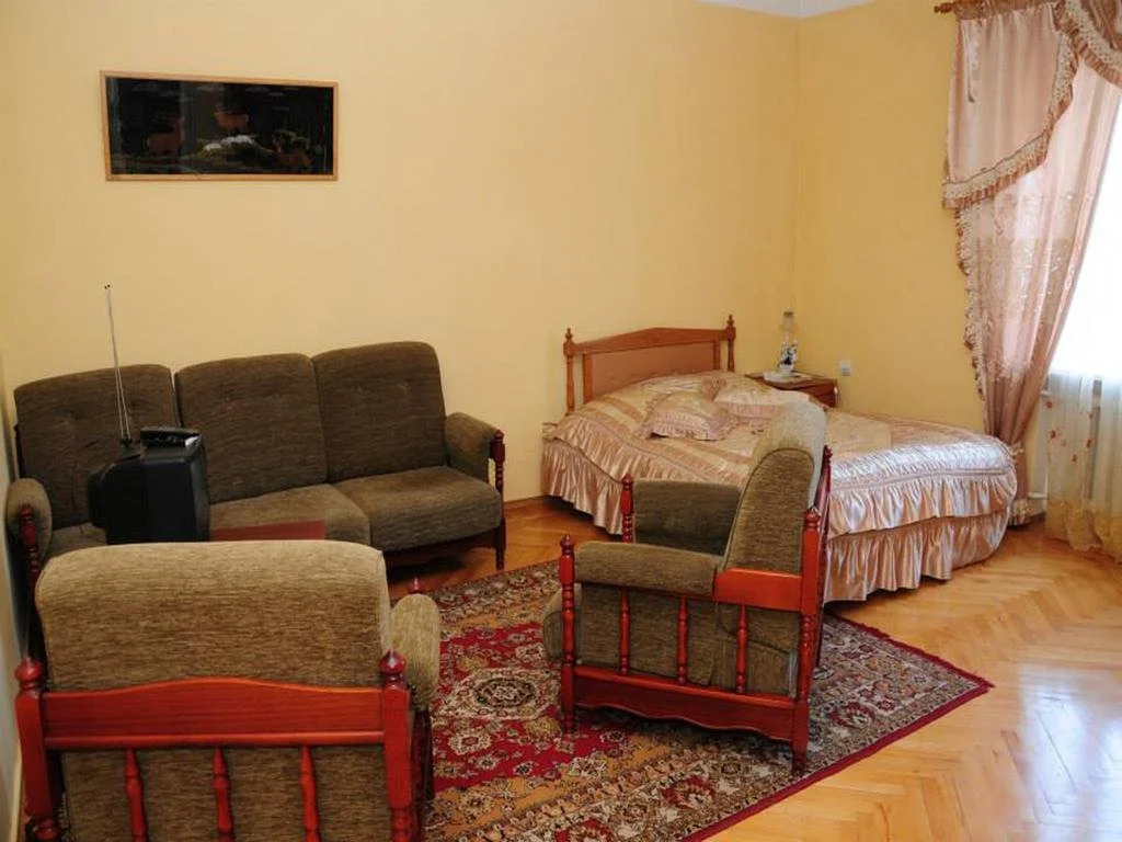 Anahit Guest House