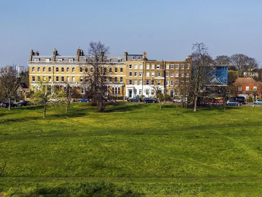 2 Double Bedroom Flat on Blackheath!