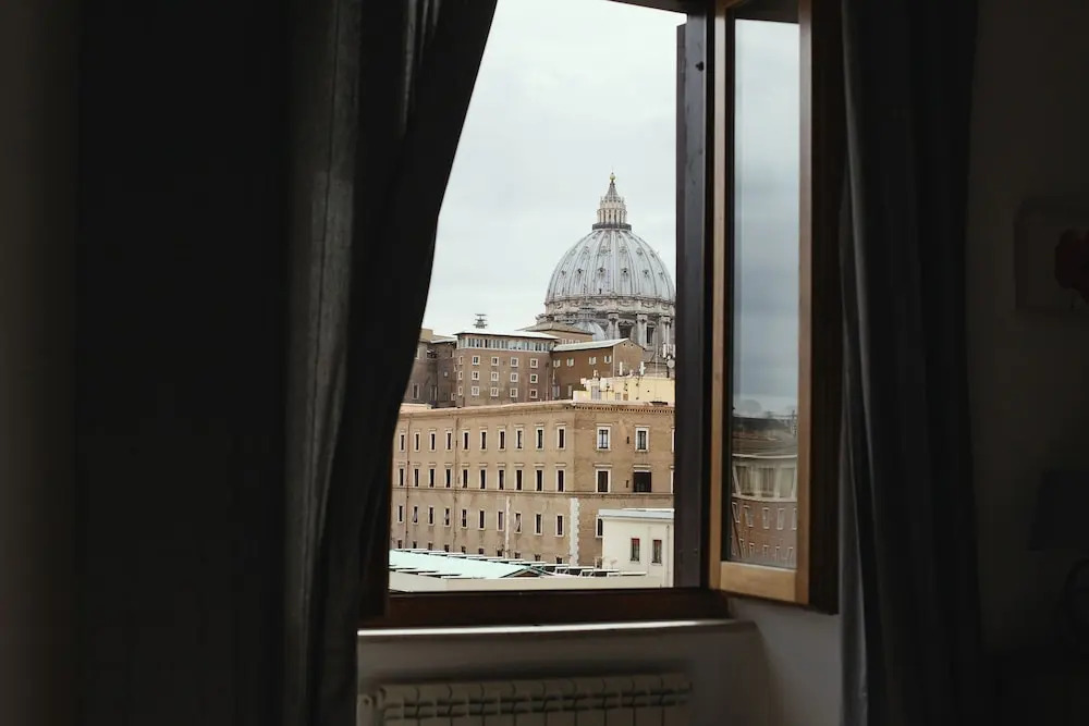 Vatican Dome View Apartment