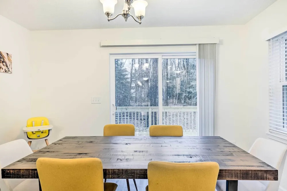 3 Mi to Kalahari: Pocono Summit Home w/ Game Room