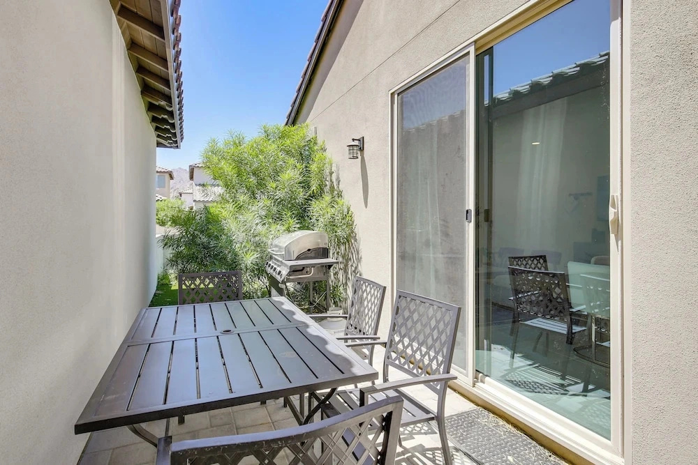 Golfers Paradise! La Quinta Escape w/ Pool Access