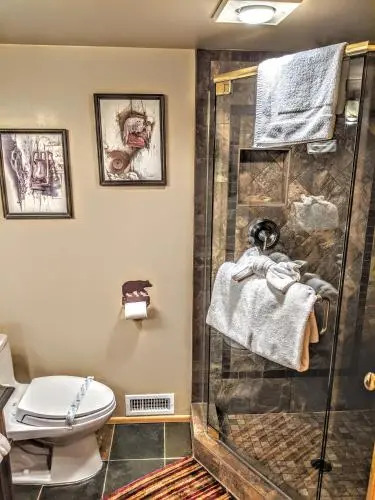 Three-Bedroom Specialty Townhouse Unit #36 by Snow Summit Townhouses