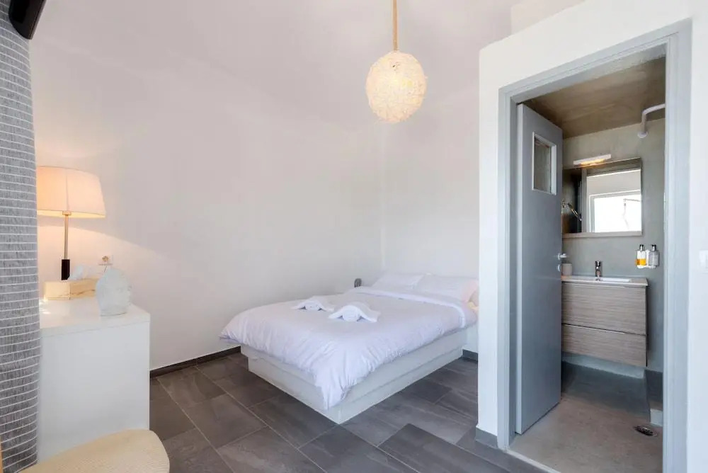 Katris Apartments