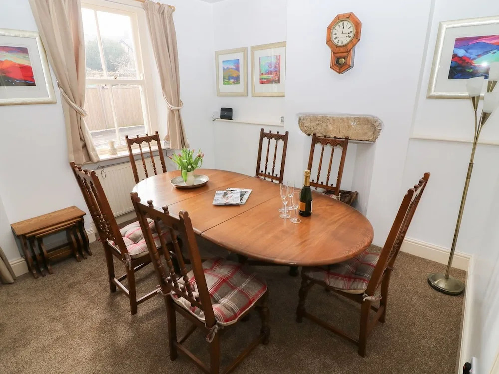 Honey Cottage