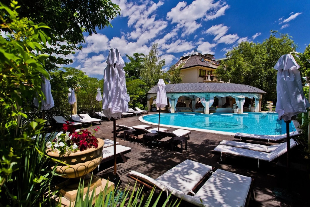 Family Hotel Gold Pearl