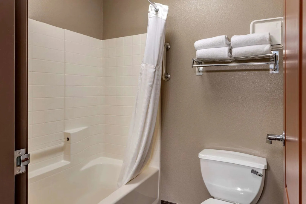 Elizabeth Oceanfront Suites, an Ascend Collection Hotel