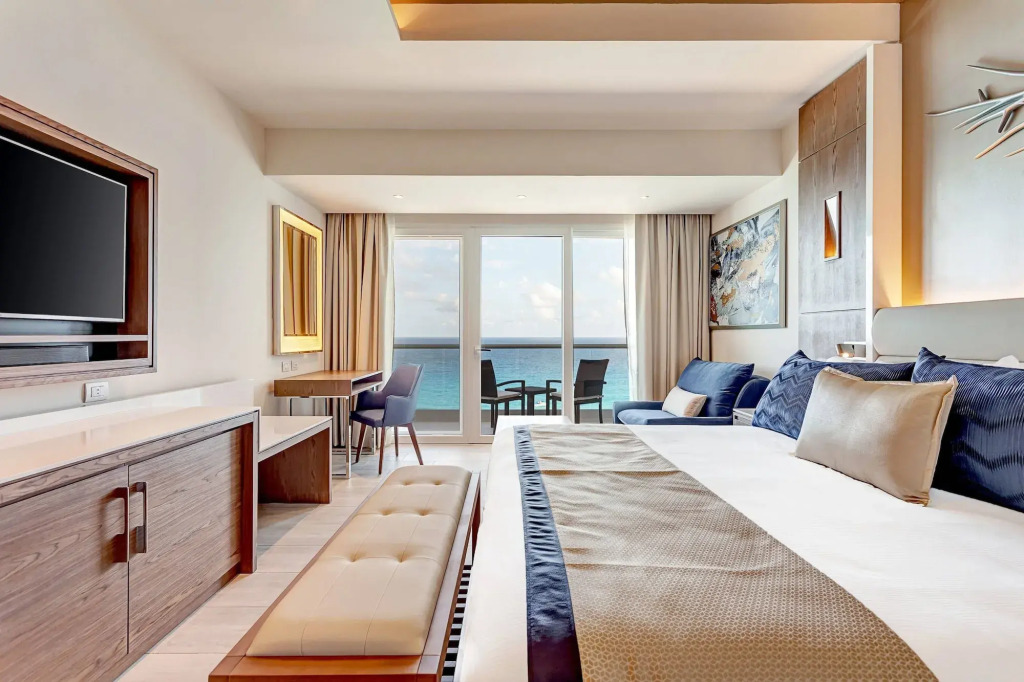 Royalton CHIC Cancun, An Autograph Collection All-Inclusive Resort