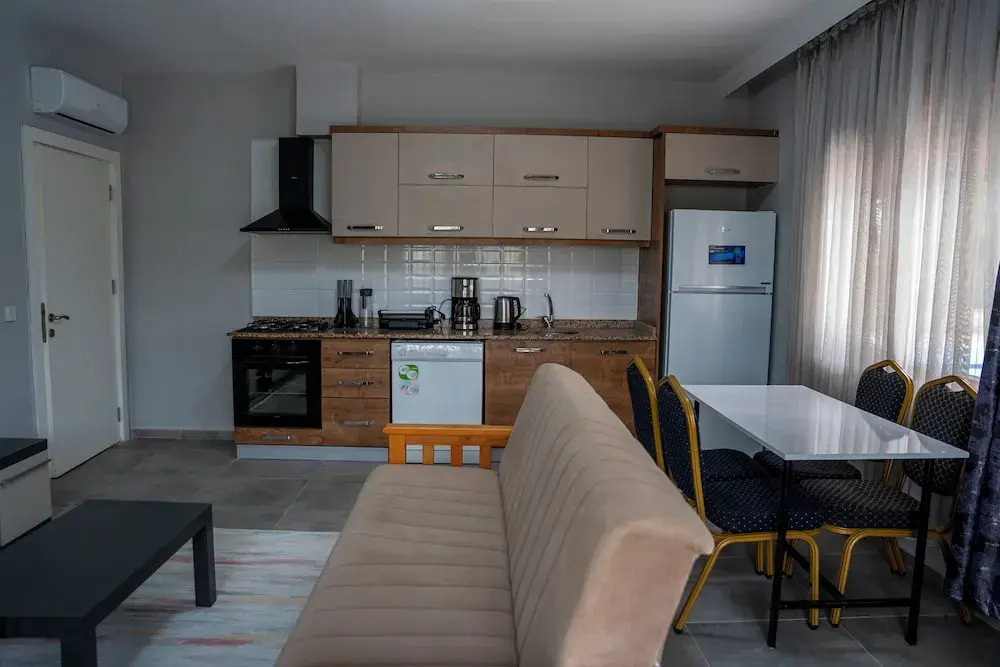 Lara Breeze Homes