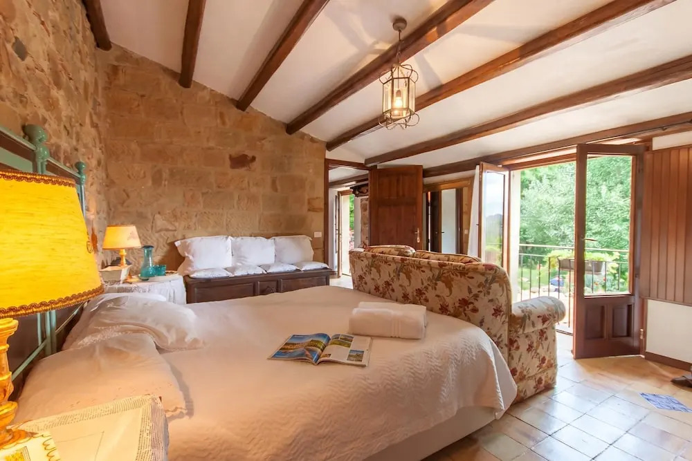 Villa Olmo With Private Pool - Happy Rentals