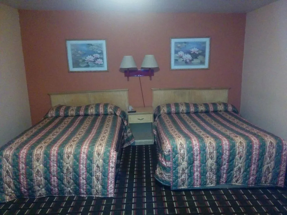 Budget Host Motel Gainesville