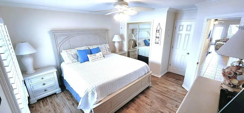 Seascape Lakefront Villas 189- Dont Worry, Beach Happy