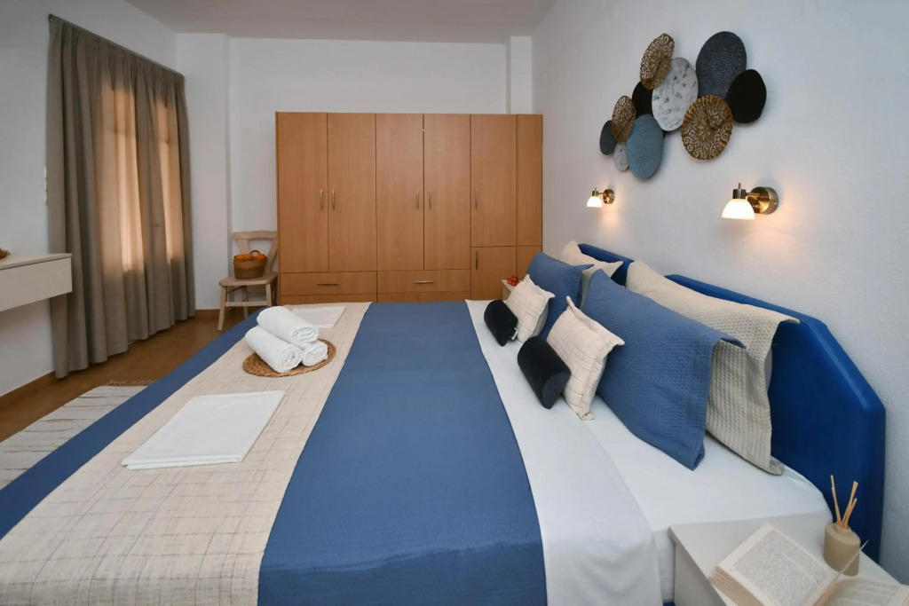 Paradise Apartments