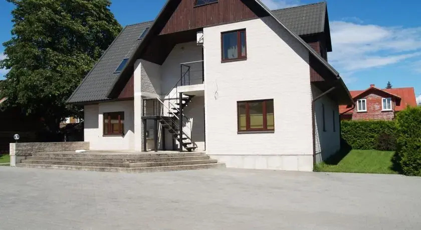 Aisa Apartments