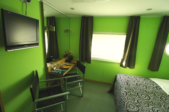 Greenyacht Hotel