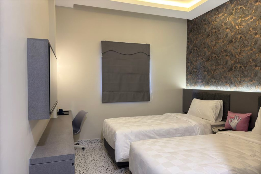 Hotel WITH OK