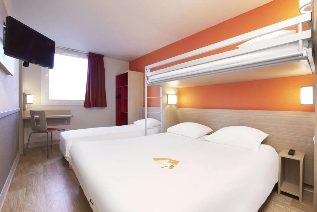 B&B HOTEL Lyon Aéroport Saint-Quentin-Fallavier