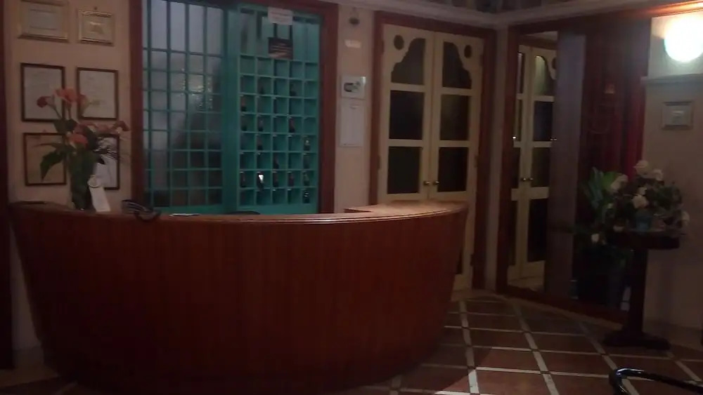 HOTEL PERLA