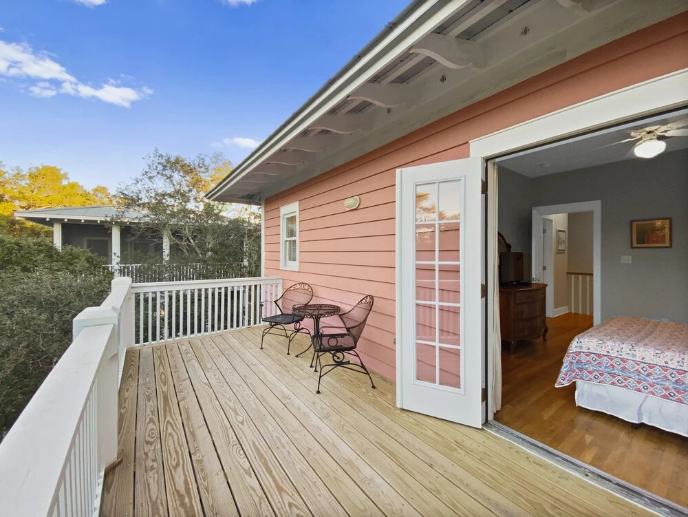 Good For You 3 Bedroom Home by Redawning