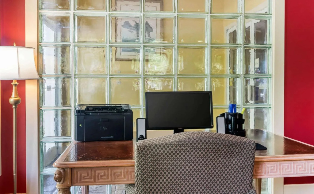 Quality Inn London North