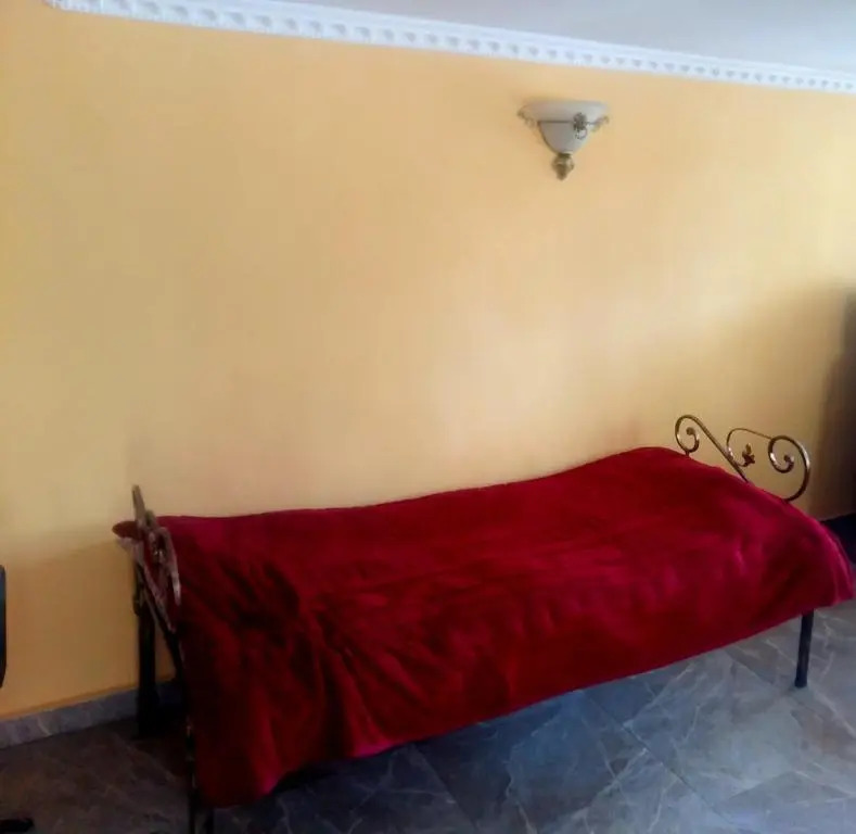 Home in Noneshvili str 1