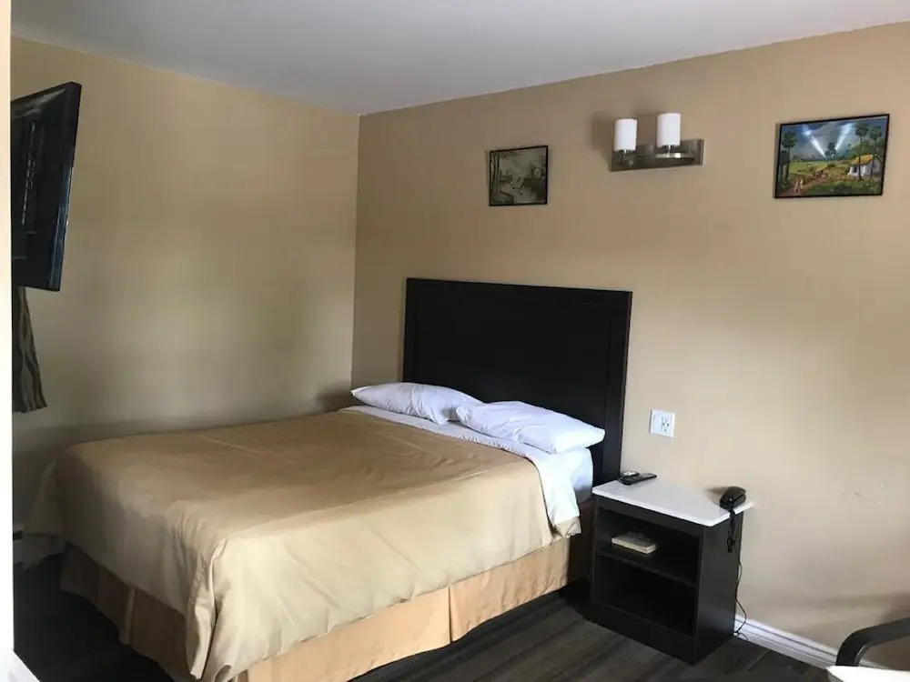 Davidson Motel