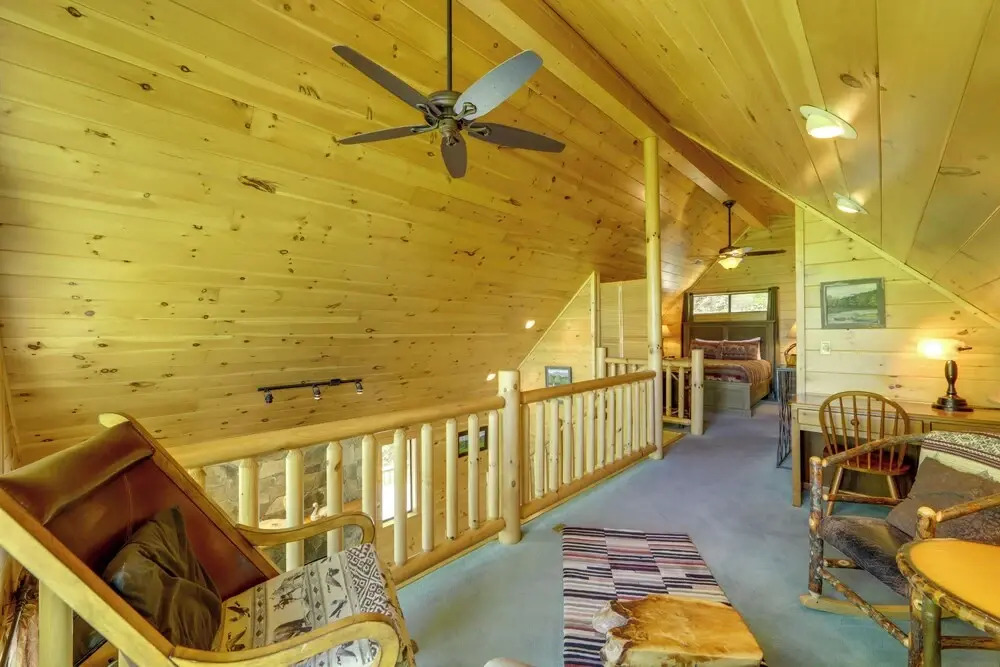 Book Now for Polar Express: Bryson City Cabin