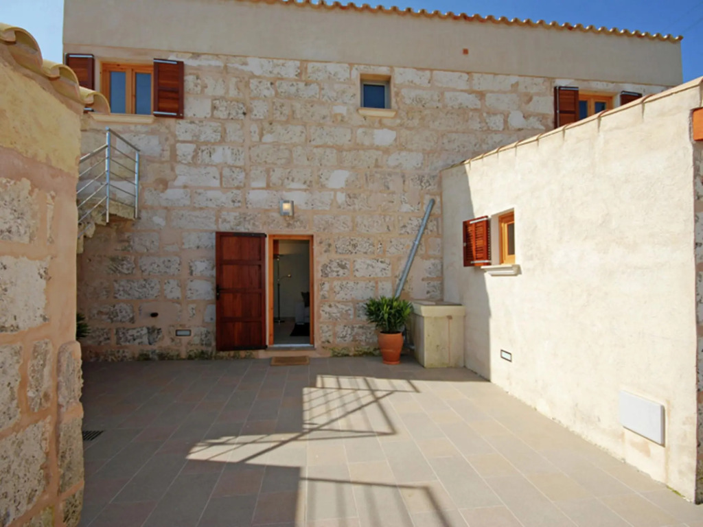 Modern Holiday Home With Private Swimming Pool