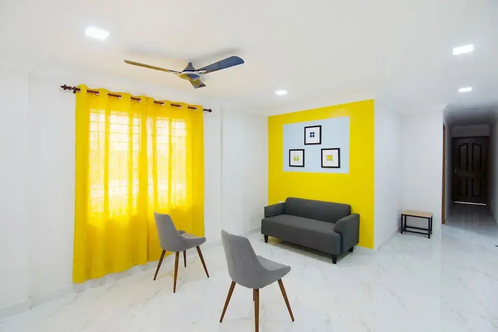 Rajamandiram by OYO Rooms