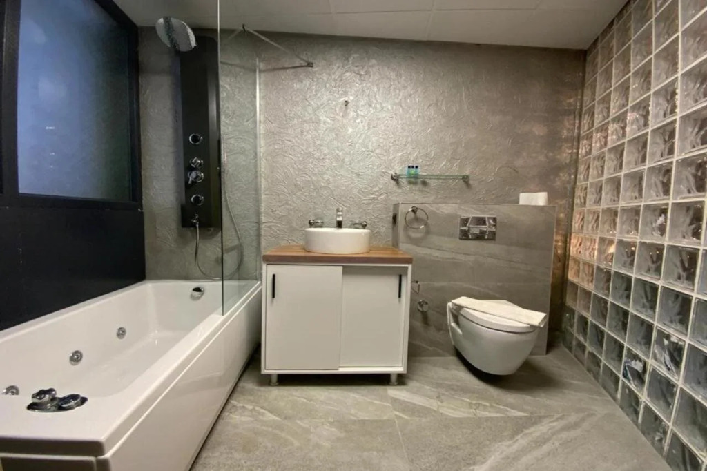 Eva Otel