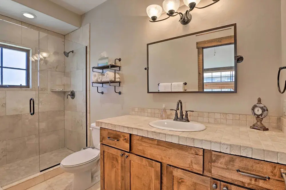 Mtn-view Fraser Home w/ Hot Tub - Near Skiing!