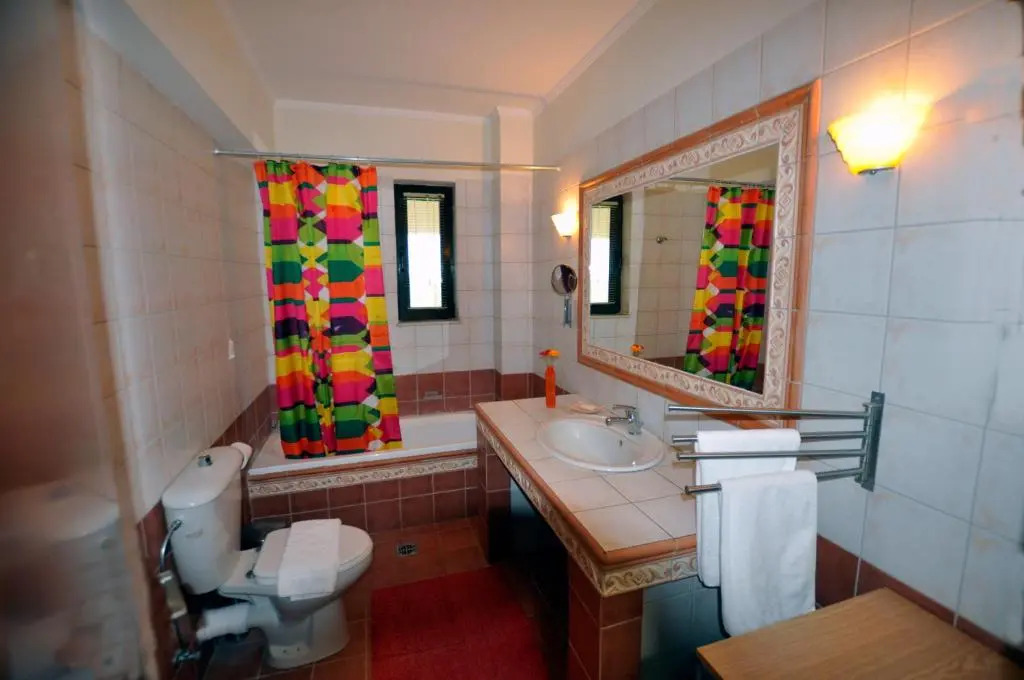 Luxury Xenos Villa 2 With 4 Bedrooms , Private Swimming Pool, Near The Sea