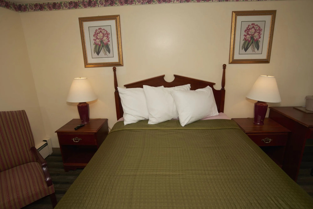 Knights Inn  Centerville MA